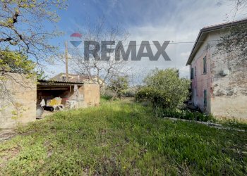 Giardino - Semi-detached house contrada Sabatiniello
 
8, Tollo - photo 34