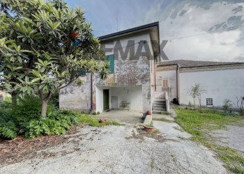 Casa all\'aperto - Semi-detached house contrada Sabatiniello
 
8, Tollo - photo 39