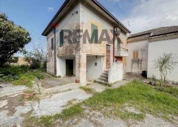 Casa all\'aperto - Semi-detached house contrada Sabatiniello
 
8, Tollo - photo 41