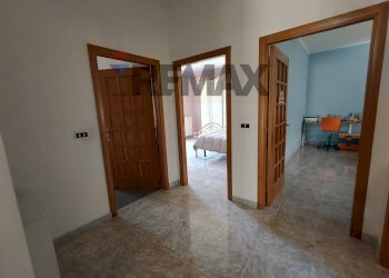 Hall / corridoio - Independent house C.da Morticcio
 
13, Torino di Sangro - photo 4