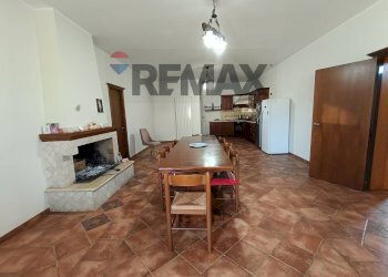 Sala da pranzo - Independent house C.da Morticcio
 
13, Torino di Sangro - photo 33