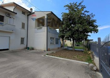 Casa all\'aperto - Independent house C.da Morticcio
 
13, Torino di Sangro - photo 39