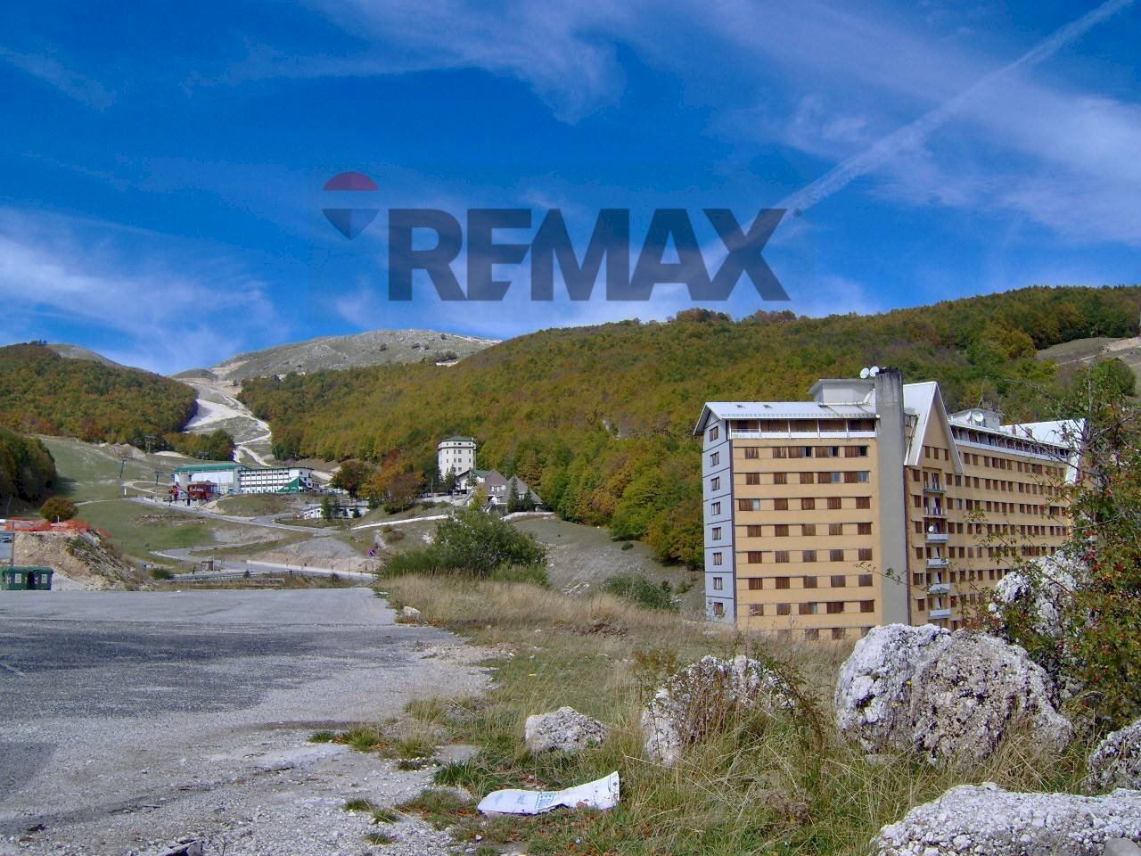 Vista delle montagne - Three-room apartment Aremogna
 
67, Roccaraso - photo 2