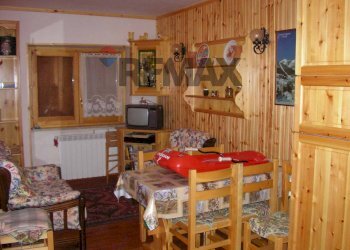 Sala da pranzo - Three-room apartment Aremogna
 
67, Roccaraso - photo 6