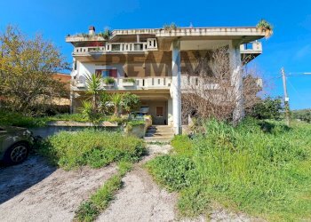 Casa all\'aperto - Semi-detached house Contrada Palude
 
40/2, Torino di Sangro - photo 1