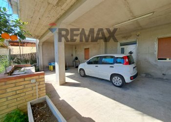 Parcheggio - Semi-detached house Contrada Palude
 
40/2, Torino di Sangro - photo 5