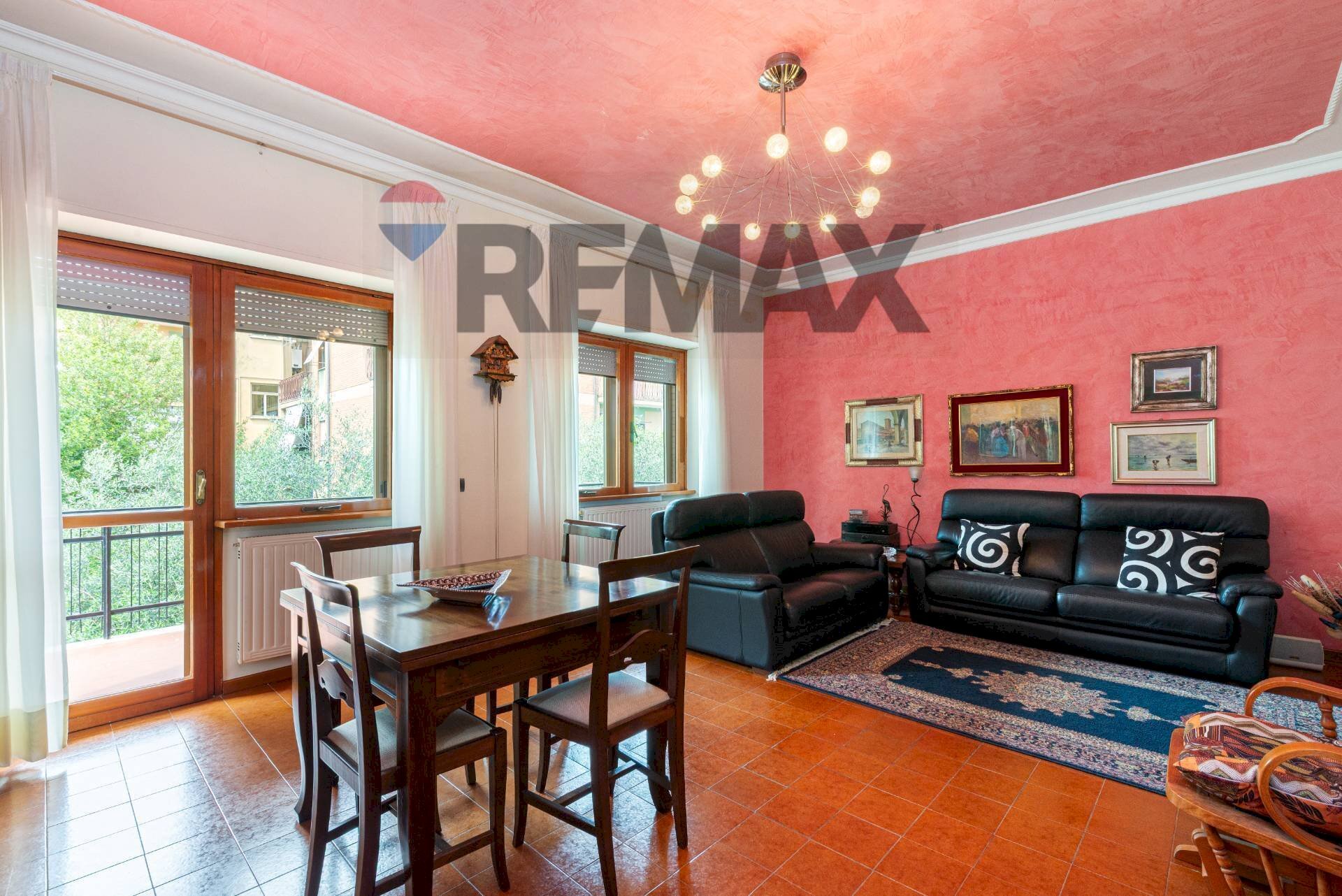 Sala da pranzo - Four-room apartment via Tagliamento
 
16, Mentana - photo 2