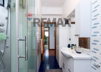 Bagno - Four-room apartment via Tagliamento
 
16, Mentana - photo 18