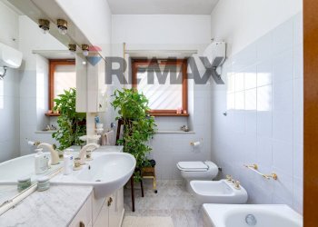 Bagno - Four-room apartment via Tagliamento
 
16, Mentana - photo 19