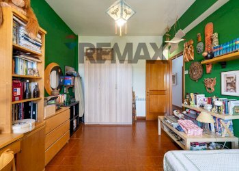Soggiorno - Four-room apartment via Tagliamento
 
16, Mentana - photo 23
