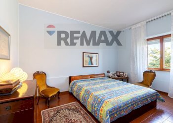 Camera / camera da letto - Four-room apartment via Tagliamento
 
16, Mentana - photo 28
