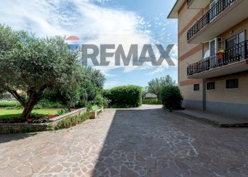 Edificio all\'aperto - Four-room apartment via Tagliamento
 
16, Mentana - photo 33