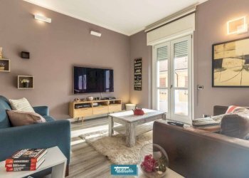 Salone - Four-room apartment corso Roma, Borgomanero - photo 5