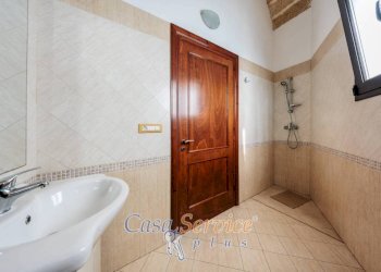 Bagno - Casa indipendente via Solferino, Casarano - foto 14