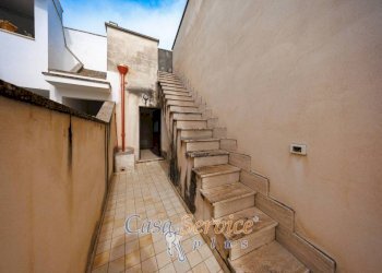 Cortile interno - Casa indipendente via Solferino, Casarano - foto 32