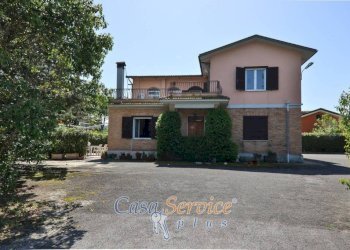 Facciata - Independent house via dei Girasoli, Montelibretti - photo 40
