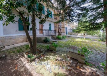 Giardino - Villa via Ada Negri, Oria - photo 8