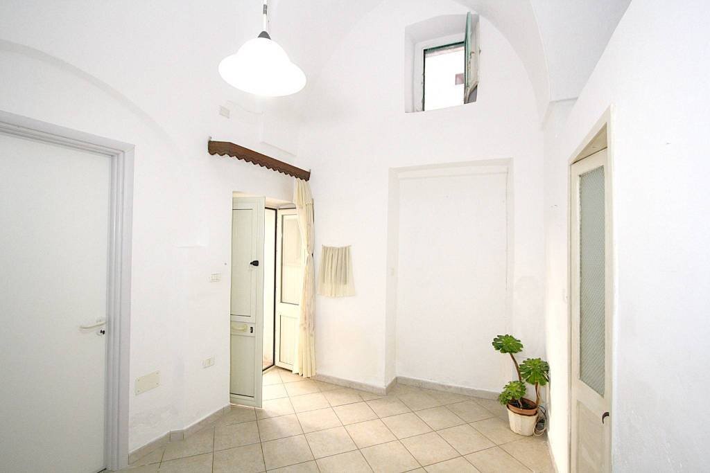 Stanza non arredata - Independent house via Marsini, Salve - photo 3