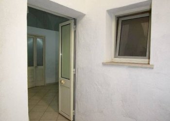 Cortile interno - Casa indipendente via Marsini, Salve - foto 34