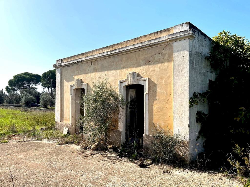 Facciata - Casa indipendente strada Vicinale Bon-Amì, Matino - foto 1