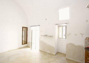 Stanza non arredata - Two-room apartment via De Filippo, Matino - photo 15