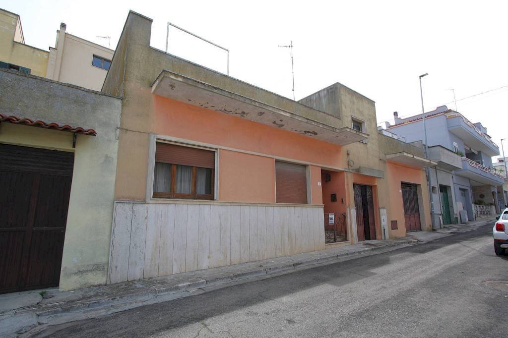 Zona - Casa indipendente via Giovanni XXIII, Matino - foto 2