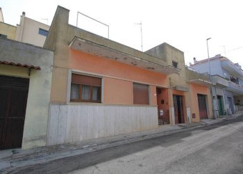 Zona - Casa indipendente via Giovanni XXIII, Matino - foto 2