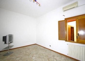 Camera da letto - Casa indipendente via Giovanni XXIII, Matino - foto 17