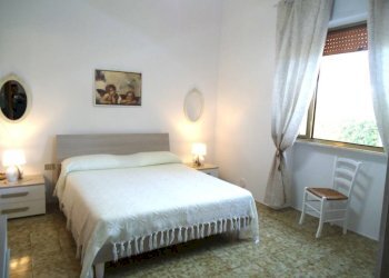 Camera da letto - Villa strada Vicinale Saline, Matino - photo 24
