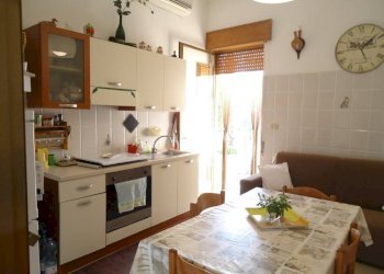 Cucina - Villa strada Vicinale Saline, Matino - photo 34