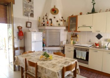 Cucina - Villa strada Vicinale Saline, Matino - photo 35