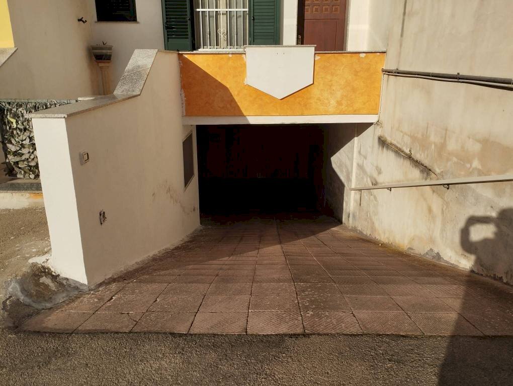 Posto macchina - Box via Mottola, Alezio - photo 3