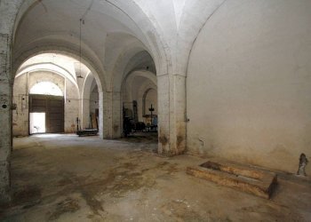 Stanza non arredata - Shop via Roma, Matino - photo 16