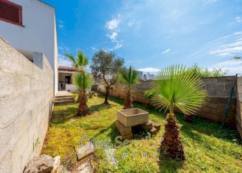 Giardino - Villa via Luigi Rizzo, Racale - foto 17