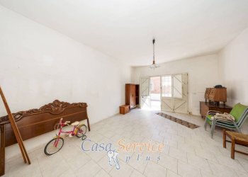 Box auto - Independent house via Trieste, Sannicola - photo 24