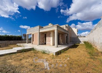 Terreno - Villa via Mazzucchi 1, Tuglie - foto 2