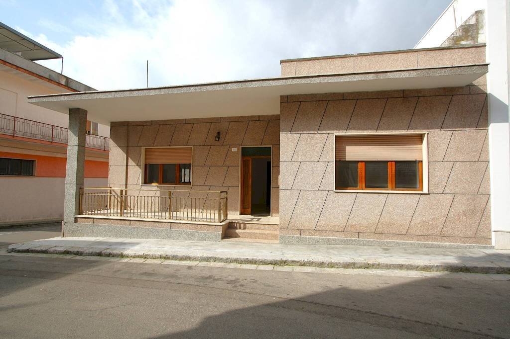 Facciata - Independent house via Gian Lorenzo Bernini, Matino - photo 2