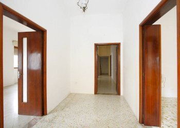 Disimpegno - Independent house via Gian Lorenzo Bernini, Matino - photo 6