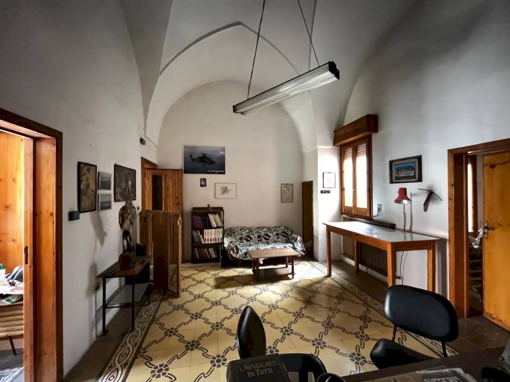 Salone - Four-room apartment via Vittorio Emanuele III, Parabita - photo 3