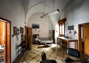 Salone - Four-room apartment via Vittorio Emanuele III, Parabita - photo 3