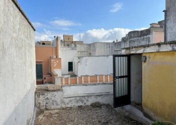 Terrazzo - Four-room apartment via Vittorio Emanuele III, Parabita - photo 31