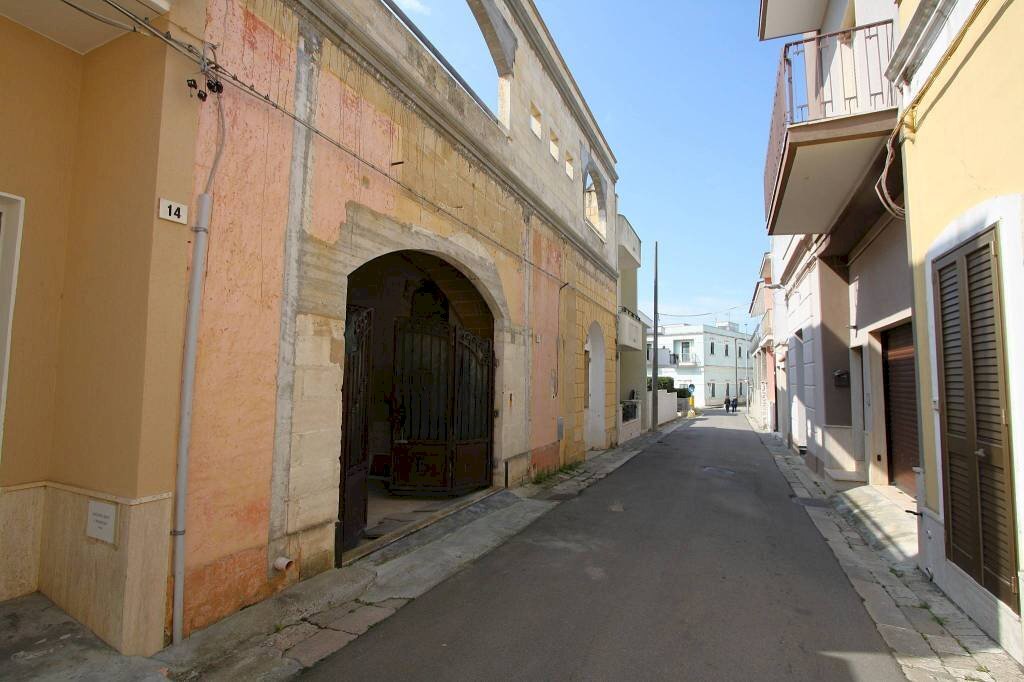 Zona - Independent house via B. Ravenna, Sannicola - photo 1