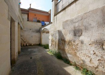 Cortile interno - Independent house via B. Ravenna, Sannicola - photo 11
