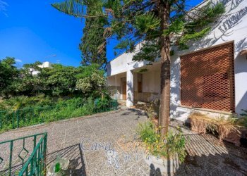 Giardino - Independent house via Alcide De Gasperi, Melissano - photo 12