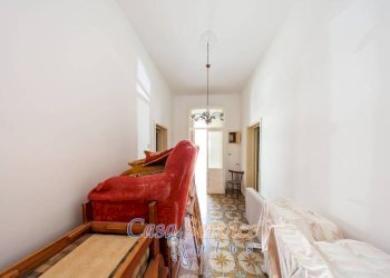 Corridoio - Independent house via Alcide De Gasperi, Melissano - photo 24