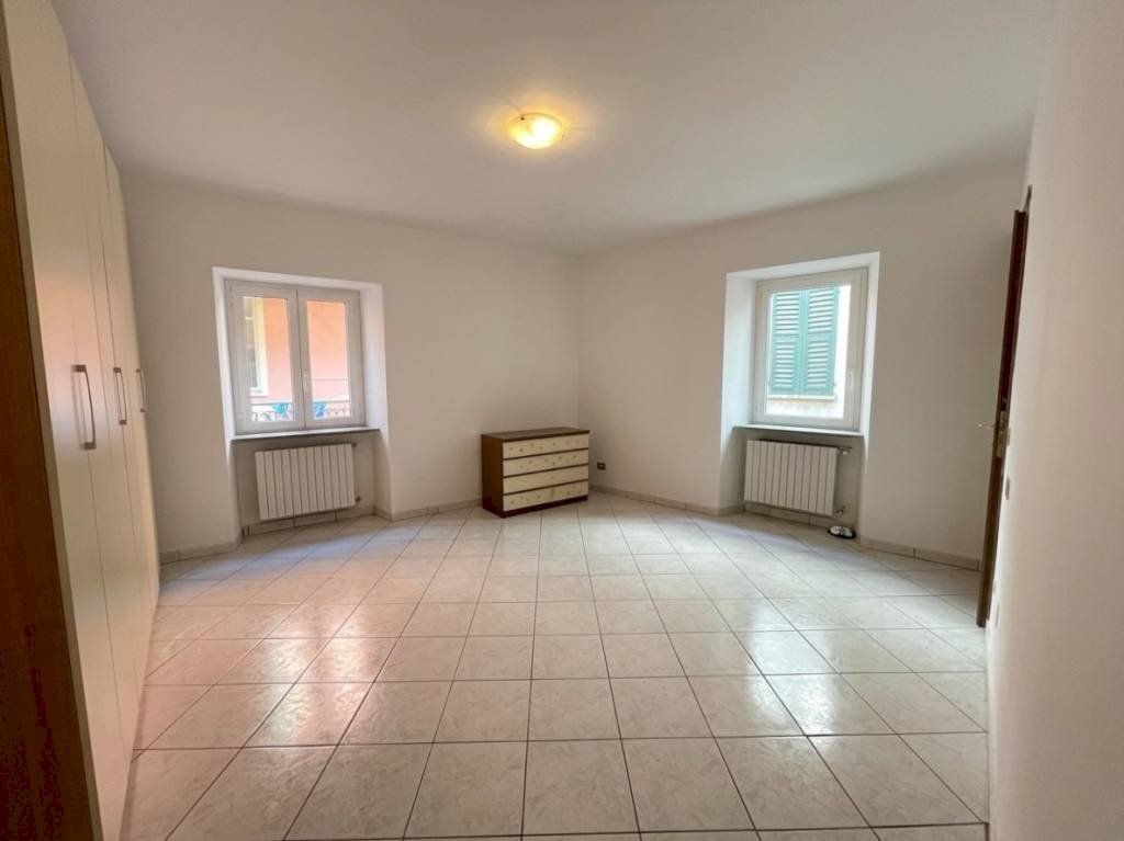 Camera da letto - Appartamento via PITTOR GIANI, San Sebastiano Curone - foto 2
