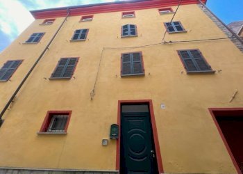 Facciata - Appartamento via PITTOR GIANI, San Sebastiano Curone - foto 13