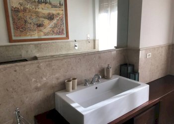 Bagno - Three-room apartment via Crema, 4, Milano (neighborhood Ticinese) - photo 17