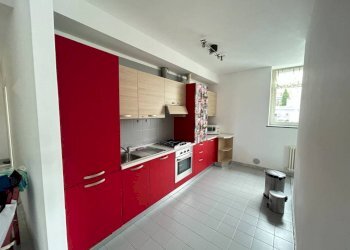 Cucina - Three-room apartment Calata Andalò Dinegro, Genova (neighborhood Centro Storico) - photo 1