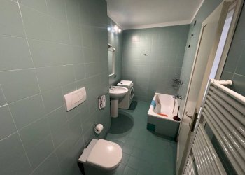 Bagno - Three-room apartment Calata Andalò Dinegro, Genova (neighborhood Centro Storico) - photo 8
